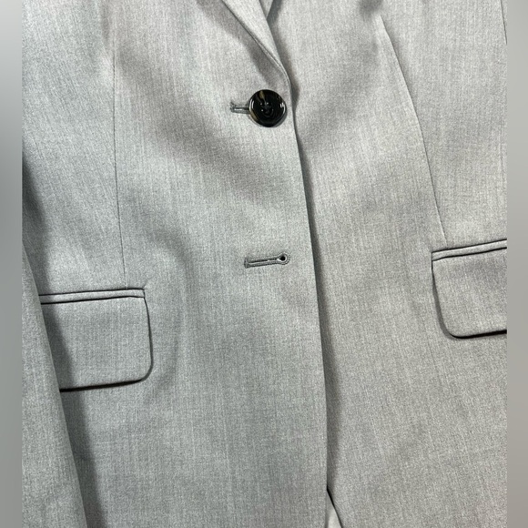 NWT J. Crew Blazer Size 4 Gray 2 Button Single Vent Classic Chic Business Coat - Picture 7 of 15